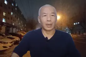 爆雷消息，昆明一小区自治，物业费每平0.2元，车位费每年200元。视频封面