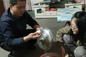 煮一锅茶叶蛋，搁置一晚上也不入味，再放两勺盐，看看能不能补救视频封面