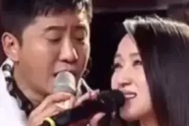 毛宁/杨钰莹情歌对唱《我是你的唯一》，旋律温柔甜蜜好听至极。视频封面