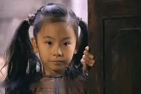 小女孩为让同伴吃饱饭  连饿几天肚子险些丧命视频封面