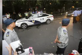看守所是如何向监狱转运罪犯的视频封面