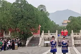 北京明十三陵，明朝锦衣卫飞鱼服展示，这衣服才显汉家儿郎的气质视频封面