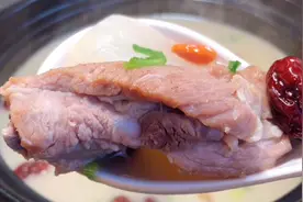 厨师长教你萝卜排骨汤的家常做法，步骤详细，汤汁奶白软烂鲜香视频封面