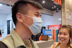 女友跑步多少公里数，男友就转100倍的红包给她，这钱赚的太容易视频封面