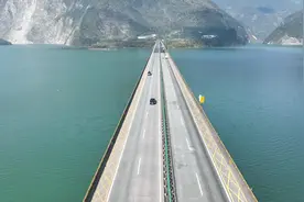 带大家看看成都人民的饮用水源，做为一个成都人必须知道的那点事视频封面