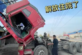 解放又住院了！踩油门冒黑烟，自身的空滤都撑不住了，我算是服了视频封面