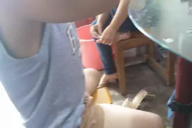 如今的小孩真难教，大人说一句顶小孩顶十句