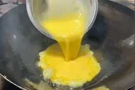 厨师长教你酱炒鸡蛋的正确做法，步骤详细，鲜嫩入味下酒又下饭