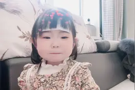 看看我嘴巴里的牙齿好不好啊😁视频封面