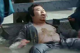 王爷被侄子当🐷养 却是史上第一位猪圈登基的皇帝视频封面