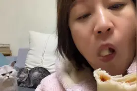静静孕吐加重，一晚上吐了十来次，吃点豆瓣酱保持体力视频封面