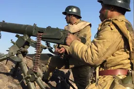 拍戏用的道具枪马克沁，这才是战场收割机，横扫千军万马