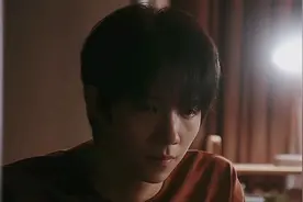 【后浪】女孩是性瘾患者，又遭遇男友私密照威胁，最终绝望自杀视频封面