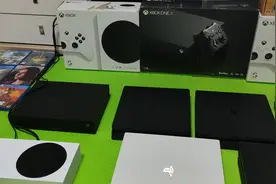 收了一堆游戏机，用了一天的xboxss和大翻车的ps4slim折腾版视频封面
