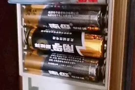 智能门锁没电了，不要慌，自己换电池，把过程分享给大家。视频封面