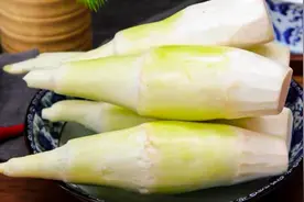 茭白炒肉丝，有人焯水，有人直接炒，教你正确步骤，好吃又下饭视频封面