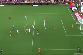 都说中超是“中糙”，中甲是“中假”？看看又糙又假的澳洲联赛图片