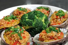 鲍鱼最好吃又简单的做法，只蒸5分钟，鲜香滑嫩，一盘不够吃视频封面