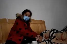 老田全身腰酸背痛，骨头像要散架一样，躺在床上嗷嗷叫视频封面