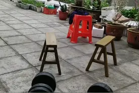 70后的我们只要坚持运动就能找回曾经记忆中的我们。视频封面