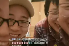 被拐毛寅回家后，妈妈李静芝每天开心遛娃，令人羡慕#李静芝视频封面