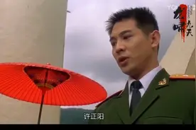 冷酷的表情，帅气的动作，爆表