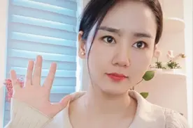 一职高女生突然肚子疼 120接到医院后顺产生下一名婴儿 难以置信视频封面