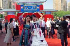 肩负责任与担当
筑就梦想与期待视频封面