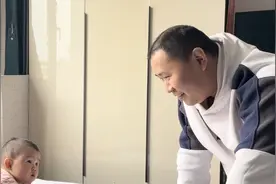 宝宝送给爸爸一辆特斯拉，老公一脸满意，这闺女真是宠得无法无天视频封面