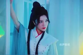 小哥哥表示很害怕，这样的女友太特别！