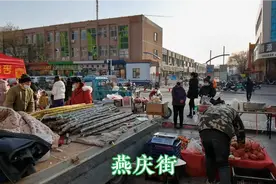 12月6日10点，追悼大会默哀时，宁夏银川石油城鸣响防空警报3分钟视频封面