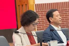 中国作协主席铁凝在《民族文学》创刊40周年座谈会上致辞视频封面