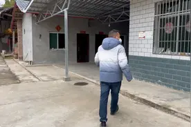 全村最年轻的帅小伙，不管村里谁家需要帮助，他总是冲在最前面！视频封面