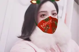 抖音出新功能啦，可以拍照可以录视频，美美哒。平安夜特效。