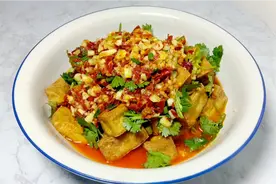 分享在家自制臭豆腐，材料家常简单快速，学会了再也不要出去买了视频封面