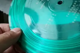 真有货一次收了300多张薄膜唱片，播放的那一刻回到了70年代！视频封面