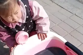怀孕的时候想着，要是女孩就温柔如水，一举一动都楚楚可人，结果视频封面