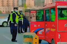 对于西安的三轮摩的你有什么看法视频封面