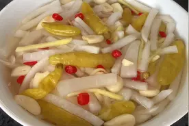 酒店好吃开胃菜腌萝卜的做法来了，只要加点白醋，清脆爽口，解馋视频封面