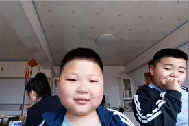 那句我说的是，要不我们一起看那个视频吧？p