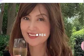 71岁的日本冻龄女神究竟如何逆龄生长,比实际年龄年轻30岁视频封面