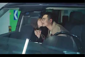 眼里余光都是你:我拿你当兄弟，你居然亲我嫂子，绿我哥视频封面