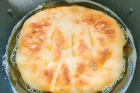 今天做了酸奶饼，不加一滴水，柔软好消化，一股奶香味 做法简单视频封面
