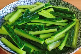 黄瓜和它一起炒简直是绝配，做法简单易学，清脆营养又美味，真香视频封面