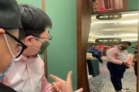 人生短短几个秋，好朋友在一起干什么都开心