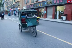四川马边彝族自治县，街道干净，美女很多视频封面