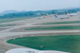 南宁吴圩机场飞机起飞视频封面