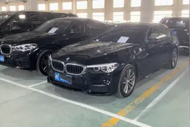 19年的宝马525纯进口的别拿国产的比不是一个档次2.0T豪华版视频封面
