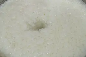 夏天做甜酒酿最佳时期，3分钟学会2天出酒，酒香味浓郁，一看就会视频封面