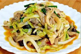 家常白菜平菇这样做，清甜入味又营养，鲜香开胃下饭，低脂更健康视频封面